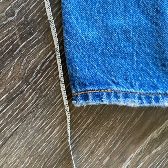 Levi’s Wedgie Straight Jean - Picture 11 of 16